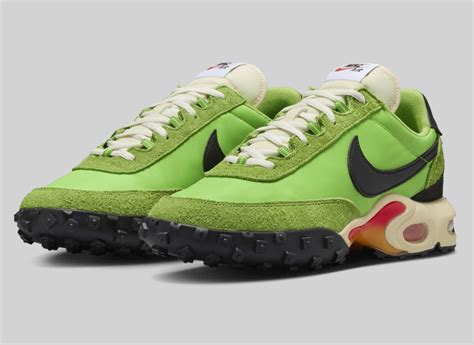 NIKE AIR MAX WAFFLE SP ACTION GREEN IN